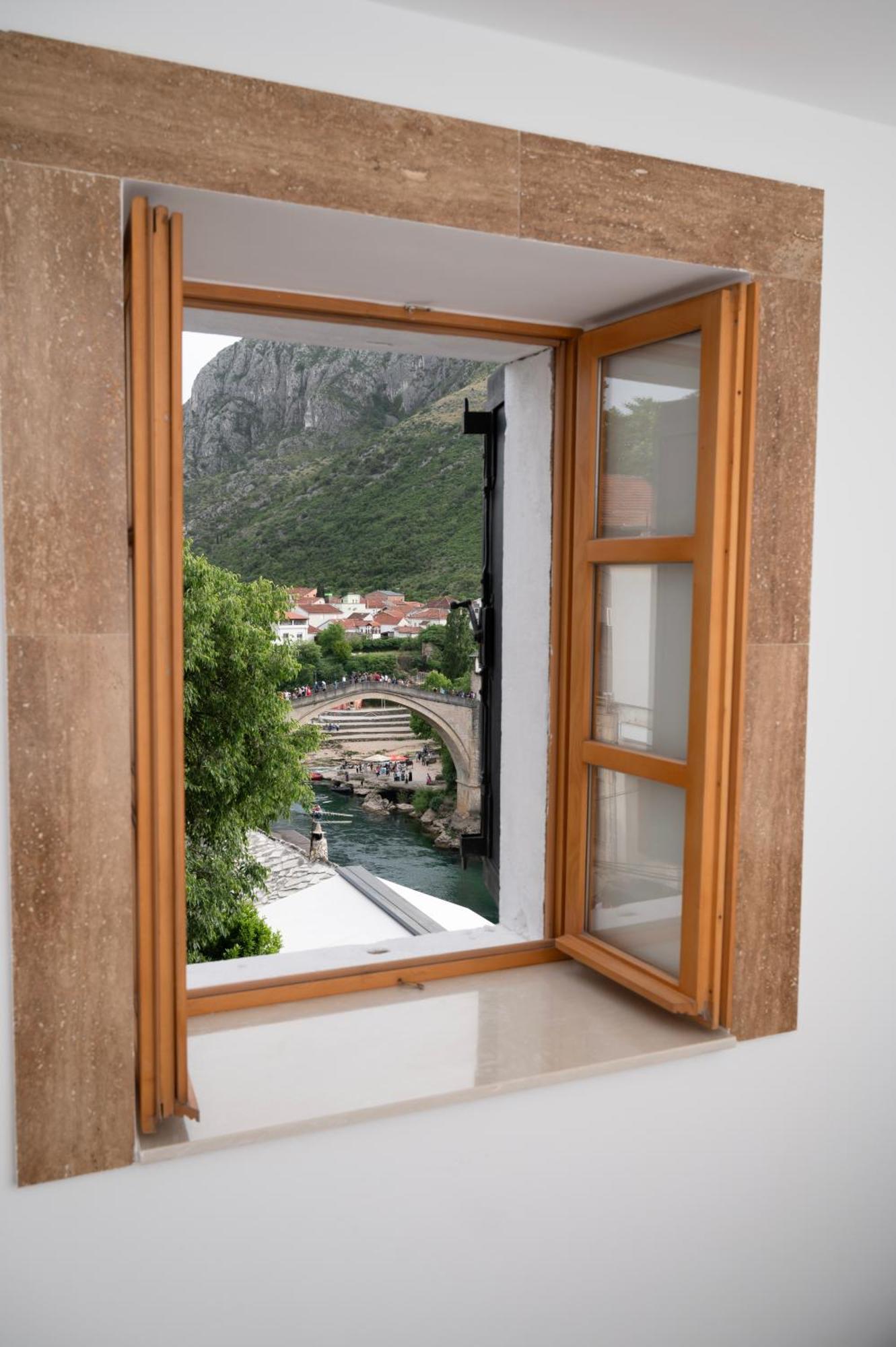 Sunrise Apartments - With Old Bridge View Mostar Exterior photo