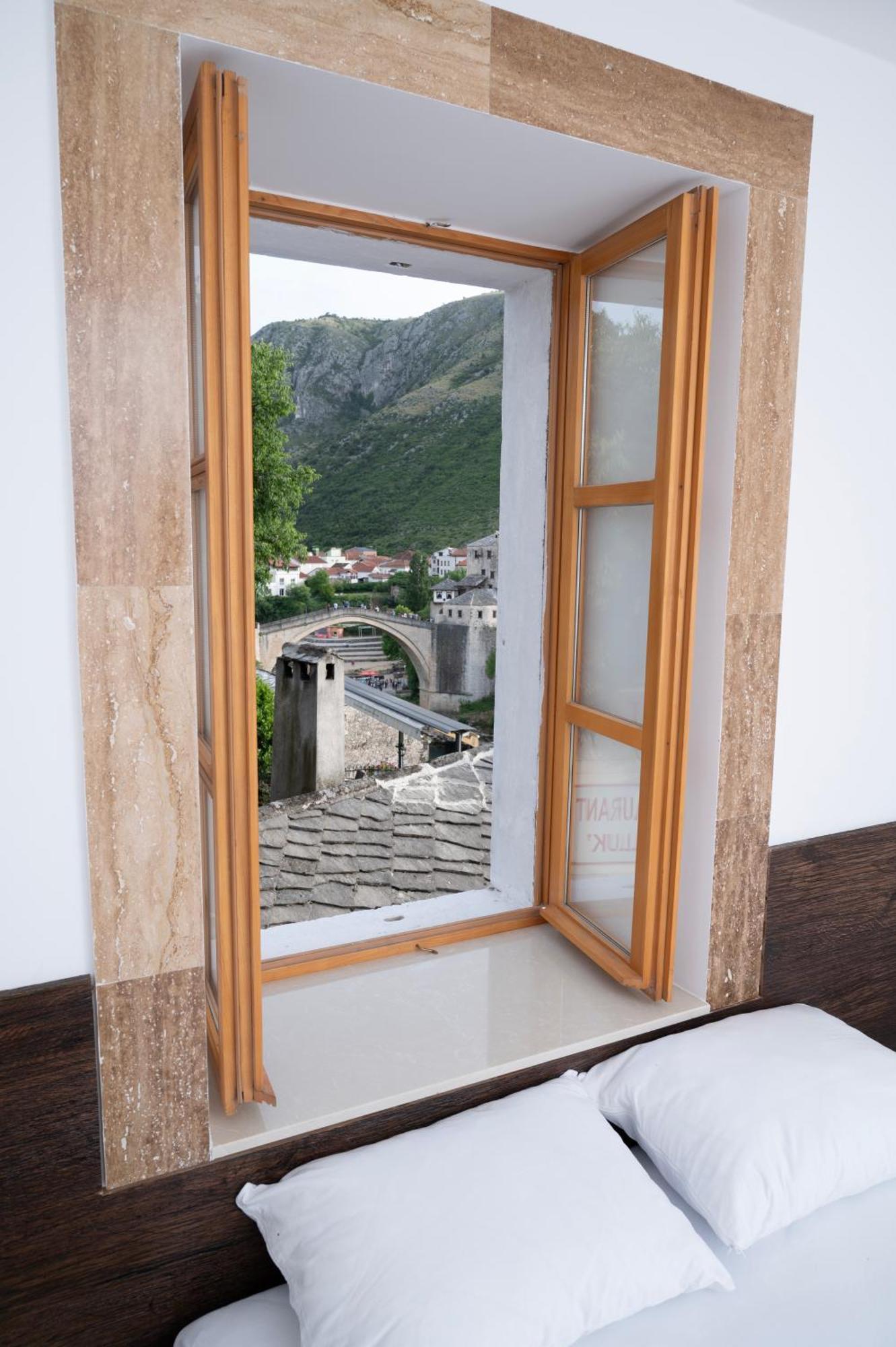 Sunrise Apartments - With Old Bridge View Mostar Exterior photo